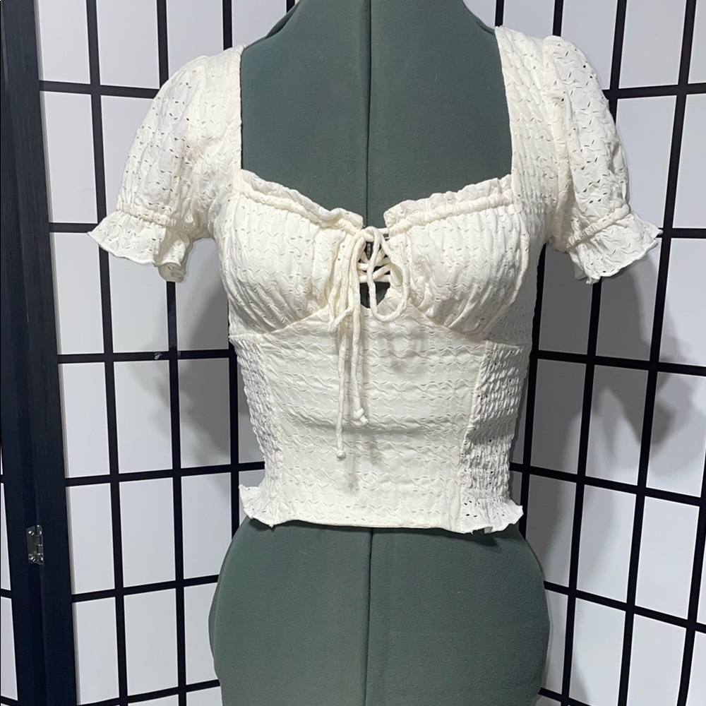 Women's White BOHO Eyelet Top-NEW - Picture 1 of 1